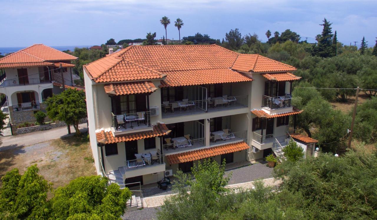 Theano Apartments Stoúpa Dış mekan fotoğraf