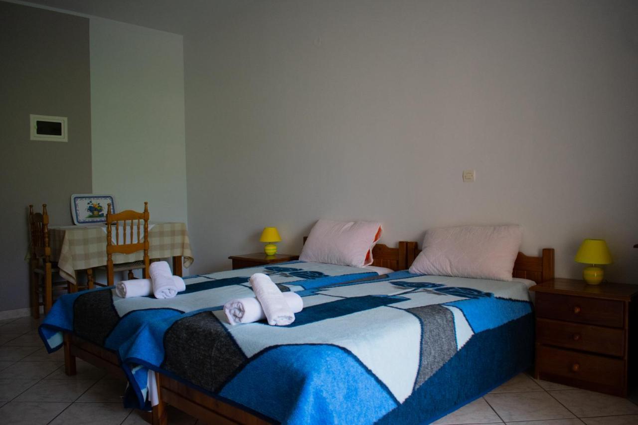 Theano Apartments Stoúpa Dış mekan fotoğraf