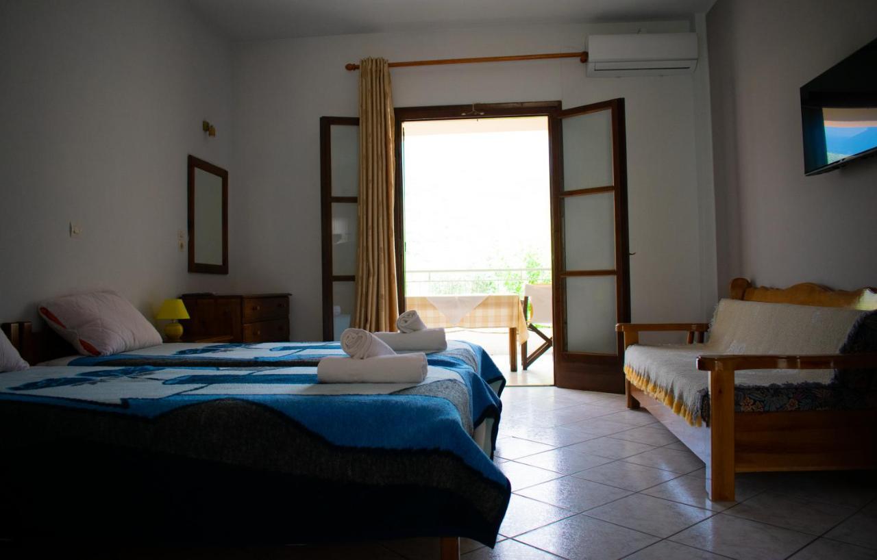 Theano Apartments Stoúpa Dış mekan fotoğraf